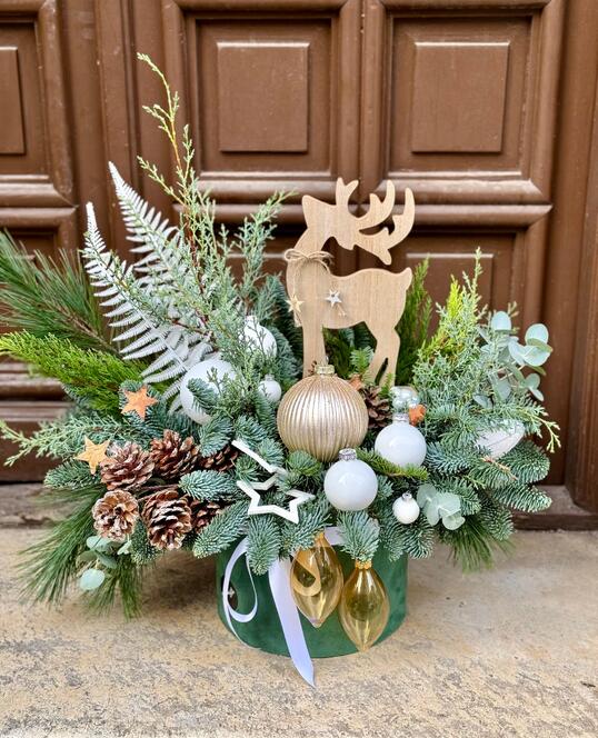 Aranjament de Craciun cu Brad Natural - A Wonderful Christmas