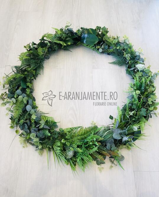 Decoratiune pentru Cristelnita de Botez cu Verdeata Artificiala (de inchiriat)